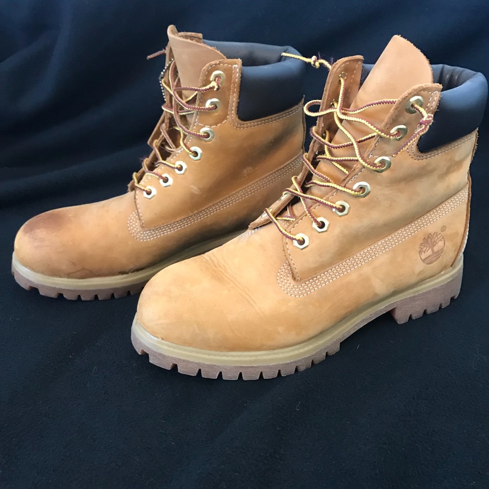 Size 7 men’s Timberland boots! Worn once!